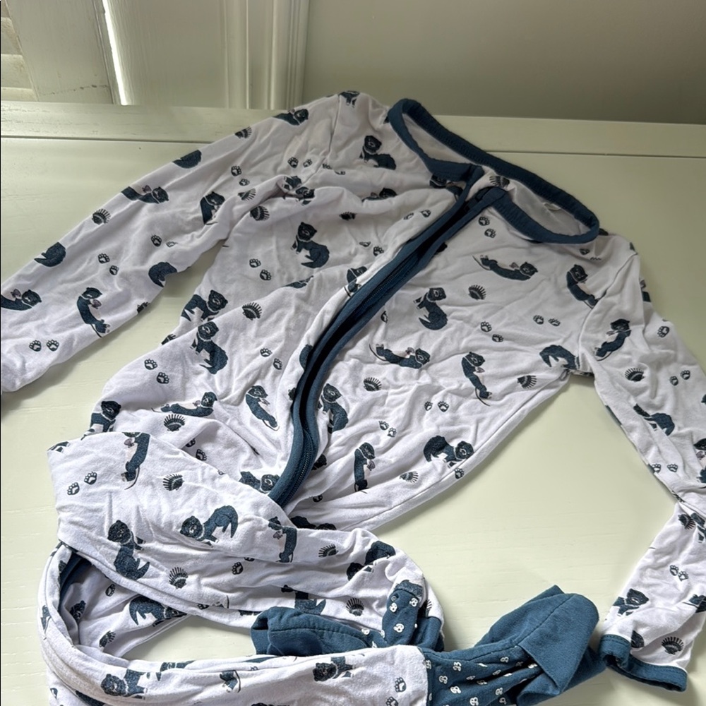 Adorable Sloth Print Baby Onesie